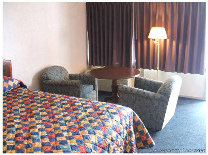 Red Carpet Inn And Suites Scranton Dış mekan fotoğraf